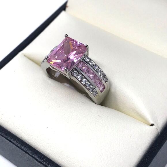 Elegant Pink Square Cut Ring Size 7.5 Silver Tone - Picture 2 of 4